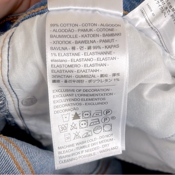 Levi’s Wedgie Button Fly Distressed Denim Jeans - Picture 12 of 13